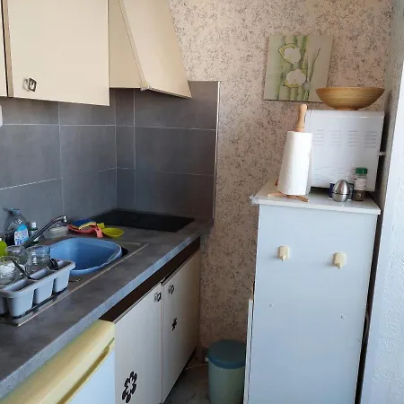 Front De Avec Parking à Motte - Fr-1-716-24 Apartamento